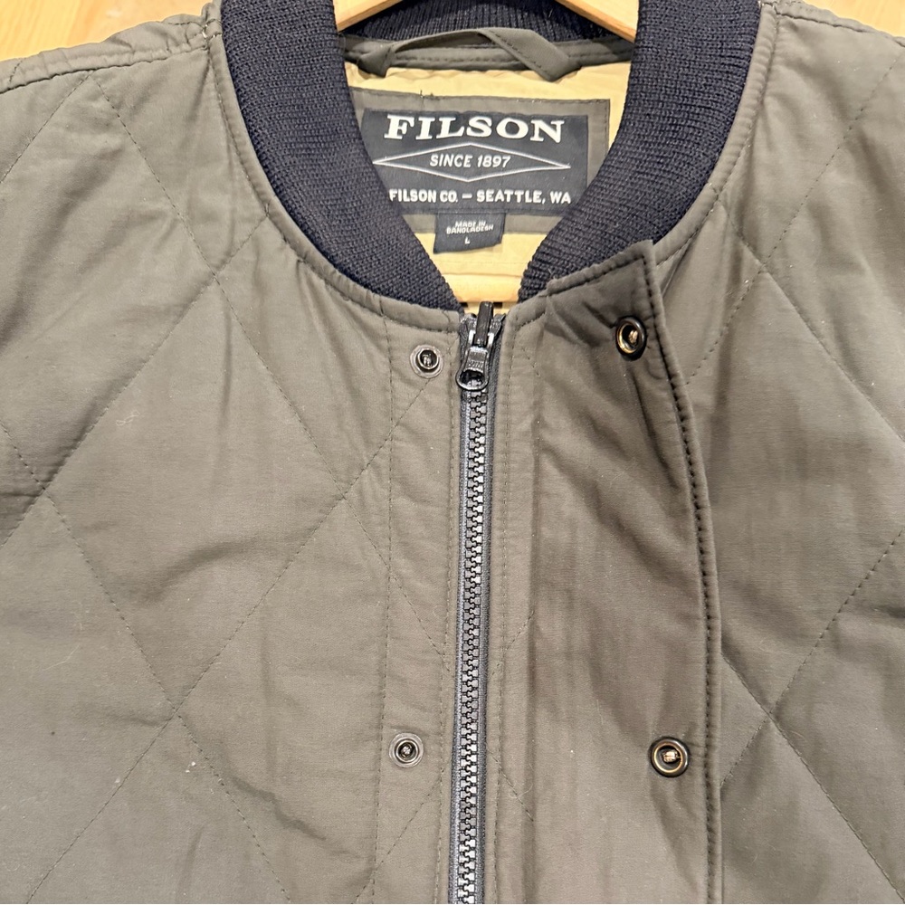 **Limited Series** Filson Men's Quilted Bomber Jacket - Army Green - Men’s Large - Picture 2 of 9
